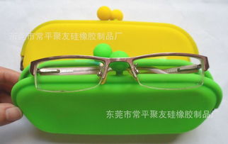 硅膠時(shí)尚配件 從女士硅膠包到眼鏡盒的多樣化選擇