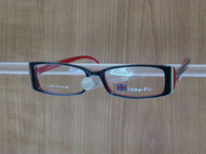 專業(yè)醫(yī)學(xué)驗(yàn)光，平價(jià)品質(zhì)眼鏡 南京東路寫字樓迎來(lái)全新眼鏡直銷店